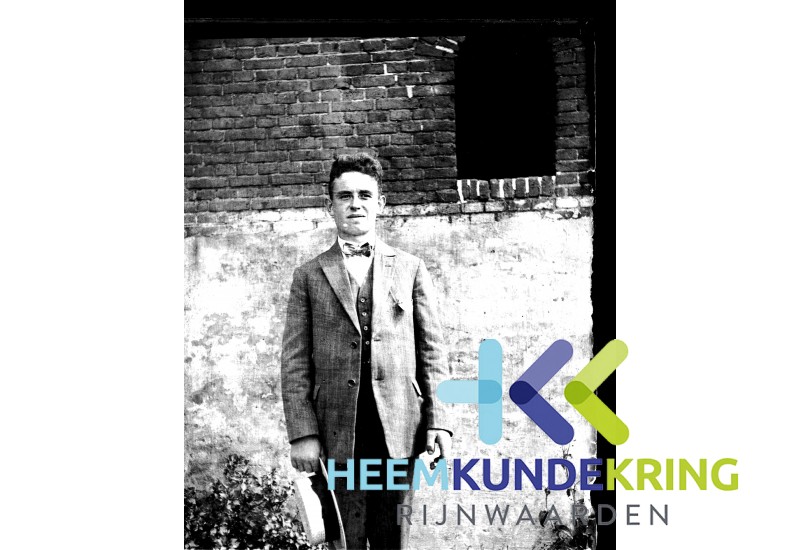 Afbeelding 04-09-1927 F00000852